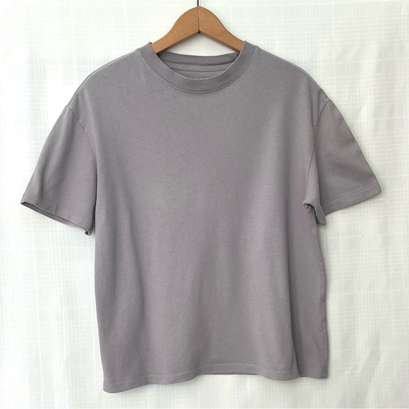 Abercrombie & Fitch Tops - Abercrombie & Fitch Heather Gray Short Sleeve Tee